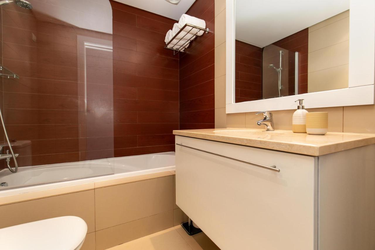 The Sunshine - Marina Village Apartment